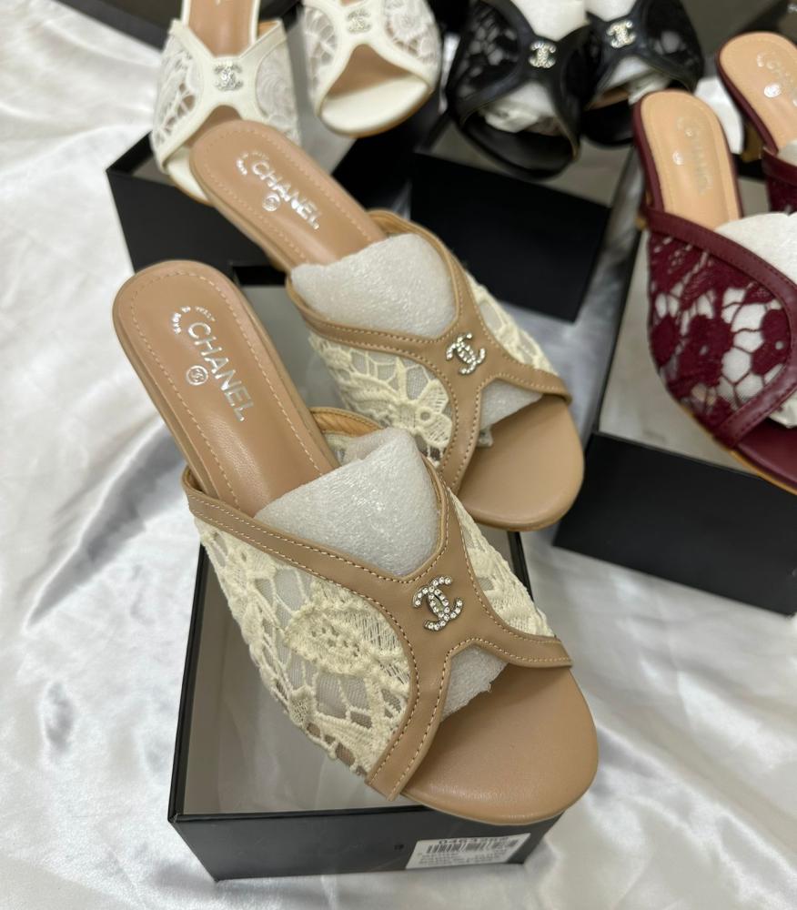 كعب شانيل Chanel