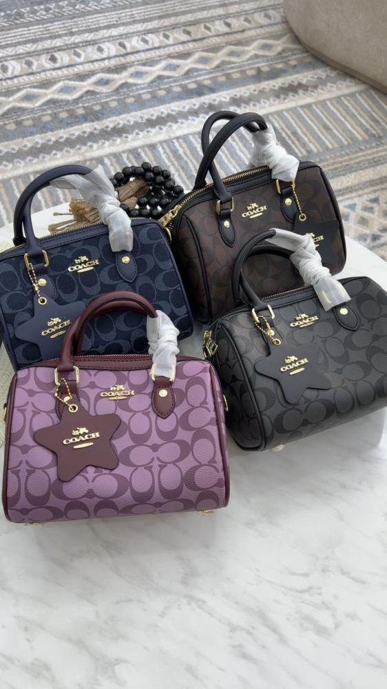 كوتش Coach مقاس 20