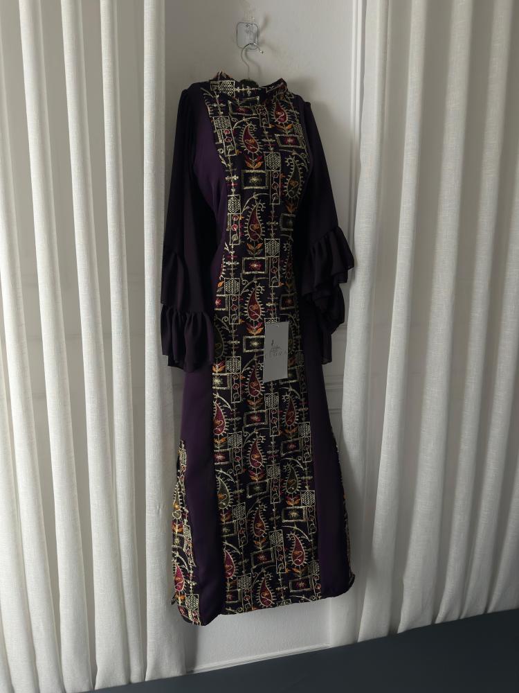 Elegant purple thobe