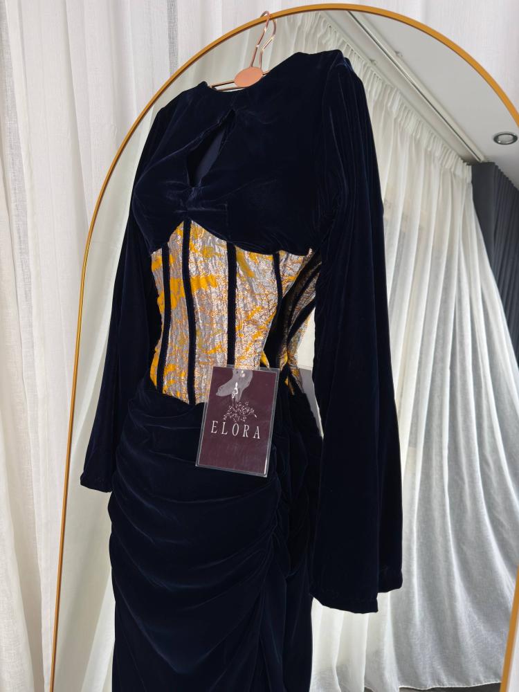 Navy blue dress, elegant style