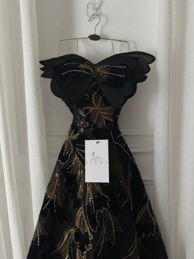Elegant evening dress with a bedspread-style bodice