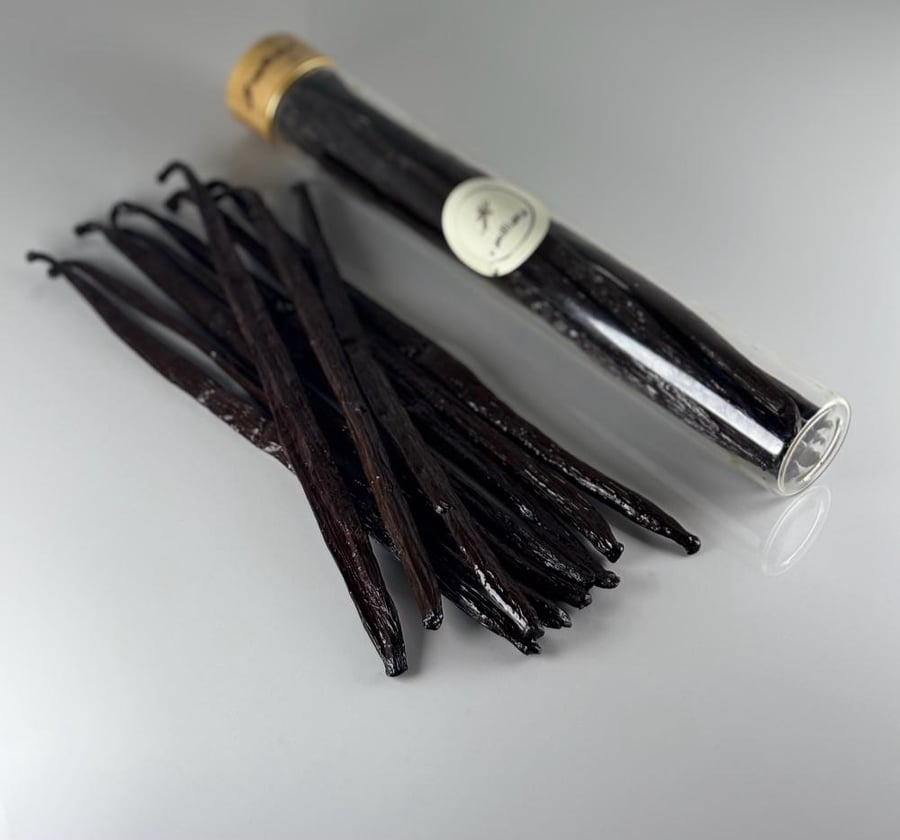فانيليا مدغشقر - فانيلا طبيعي - اعواد فانيليا مدغشقر - vanilla sticks
