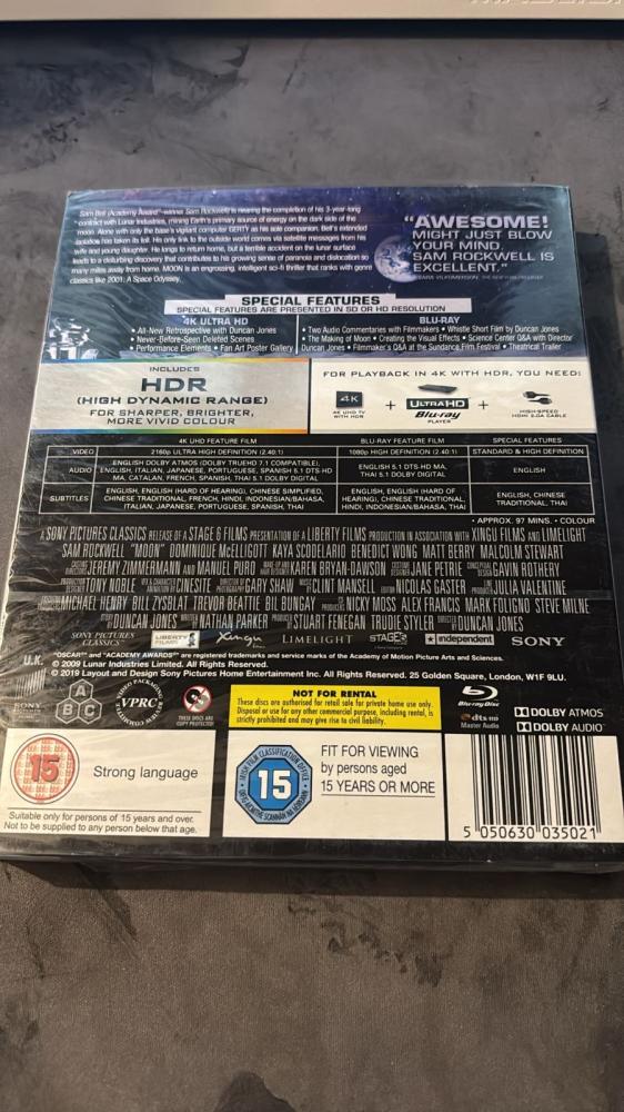فلم moon 4k uhd bluray بغلاف المصنع