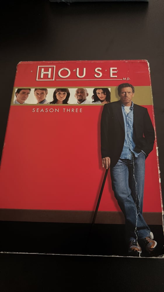 مسلسل هاوس house الجزء الثالث كامل dvd ريجون 1 حالته متوسطه ويوجد خدوش
