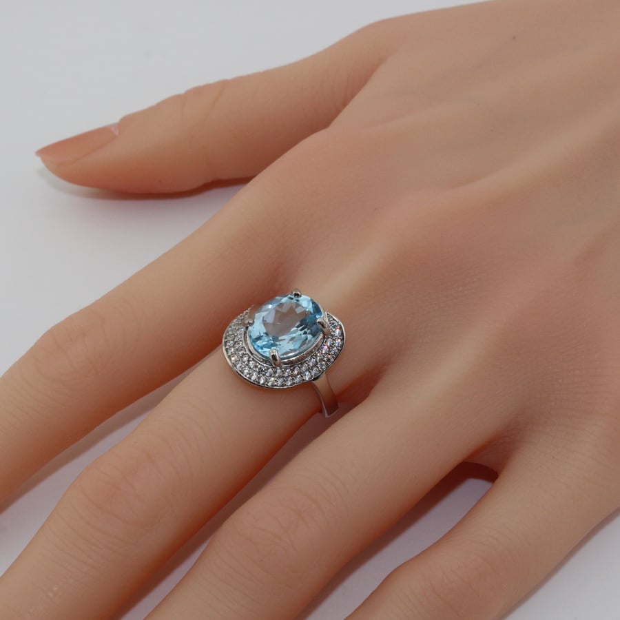 Natural topaz ring auction