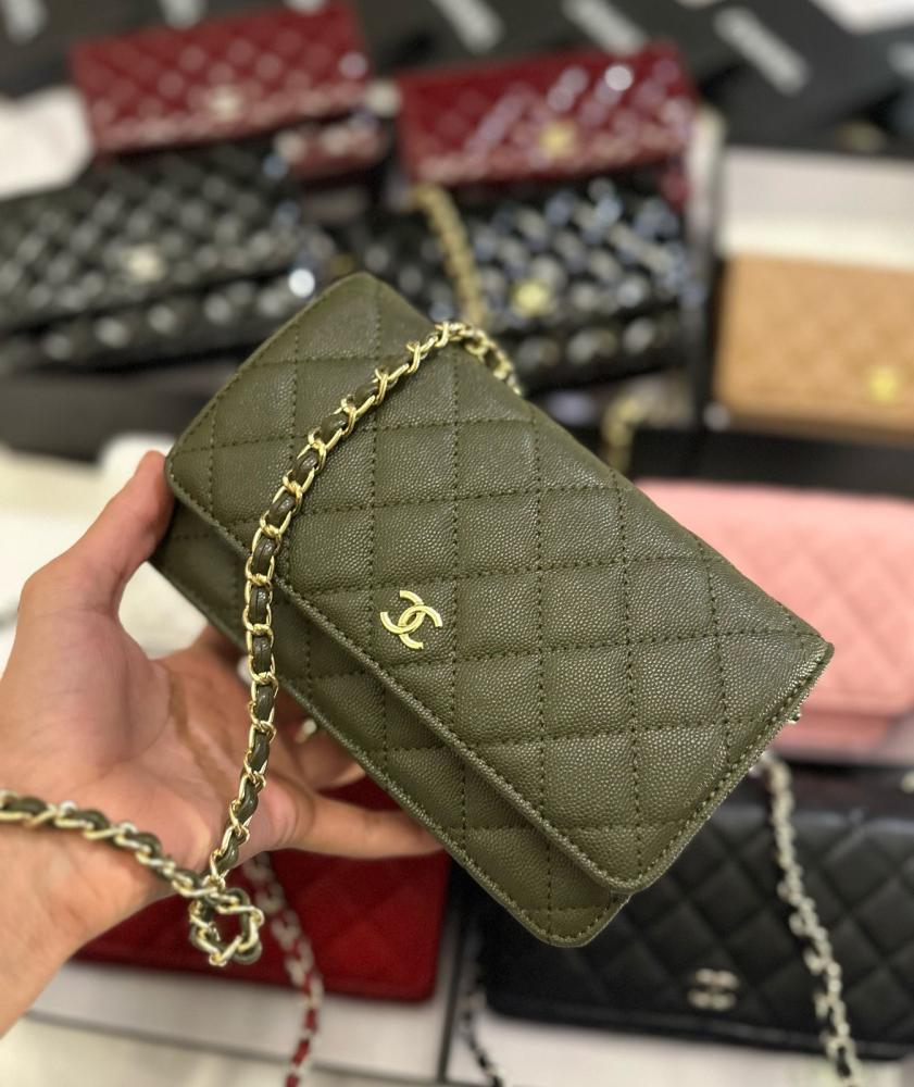 شنطة شانيل — Chanel Flap Bag With Top Handle