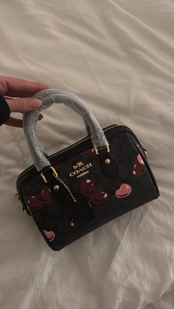 Coach Tabby Shoulder Bag 26