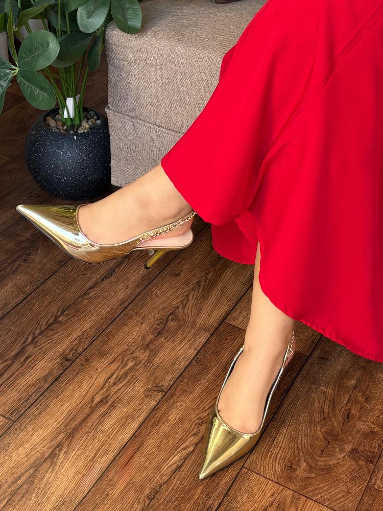 كعب نسائي — Crossover Strap Block Heels
