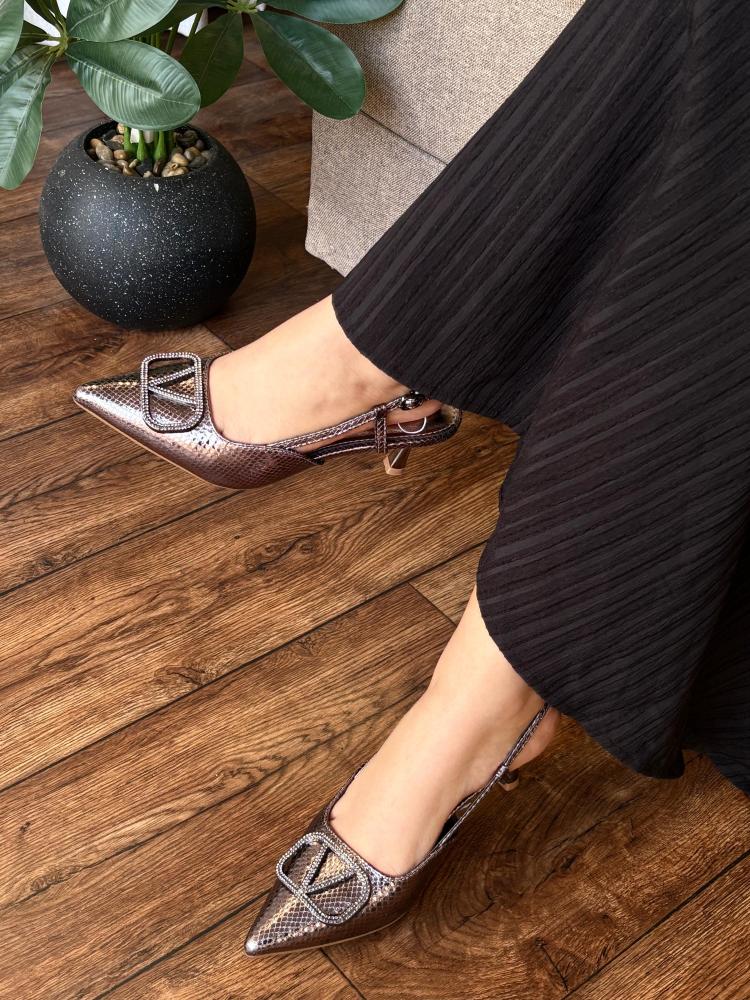 كعب نسائي — Pointed Toe Slingback Heels