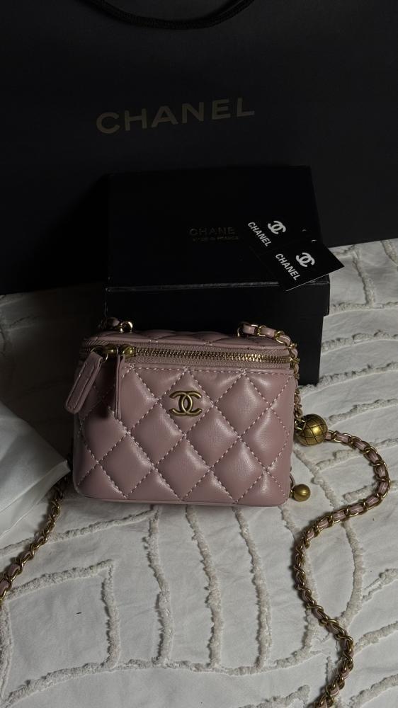 شنطة شانيل — Chanel Quilted Mini Vanity Bag