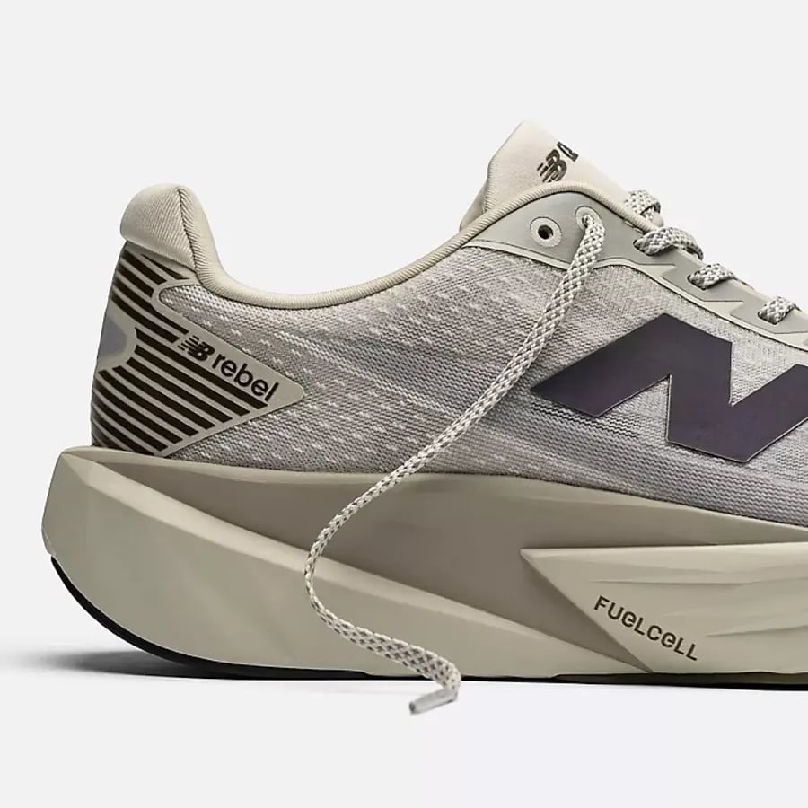 حذاء  نيوبالانس New Balance FuelCell