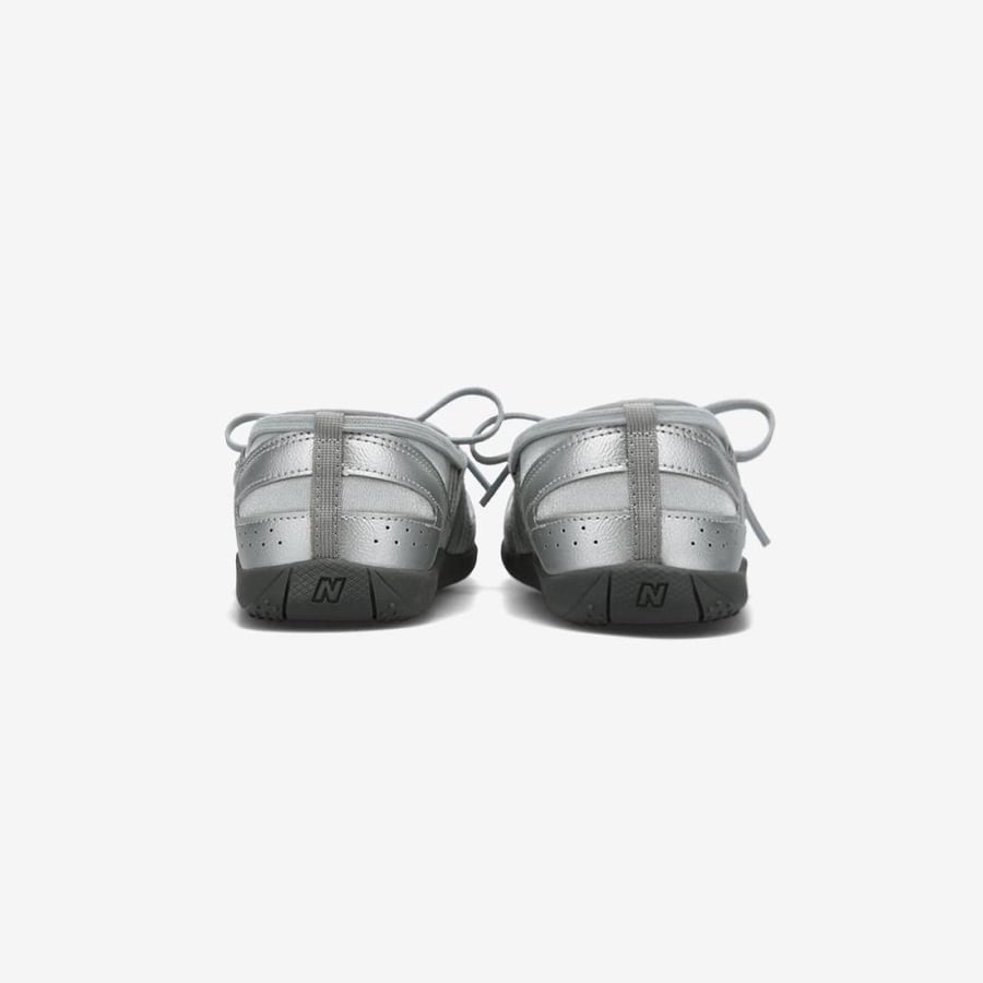 حذاء  نيوبالانس New Balance Flat Breeze