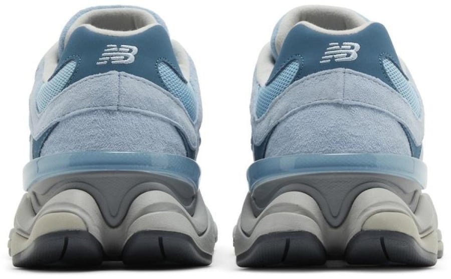 حذاء نيو بالانس New Balance 9060 - أزرق