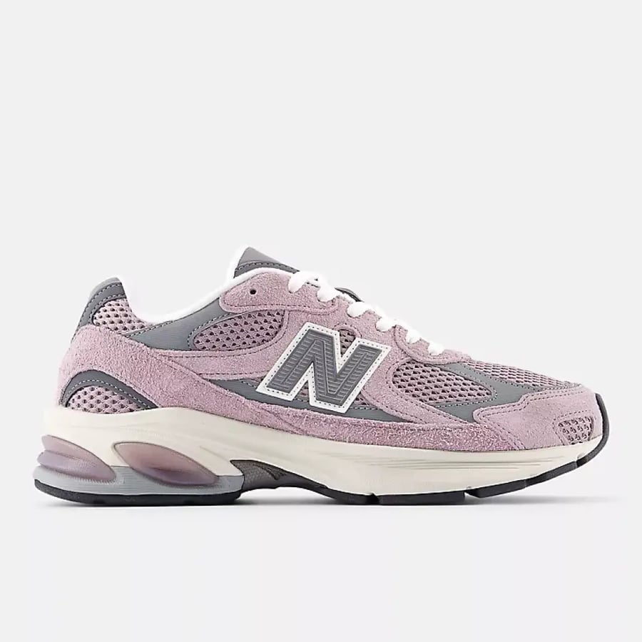 حذاء  نيوبالانس New Balance 2010