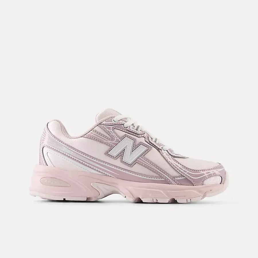 حذاء نيو بالانس 740 New Balance