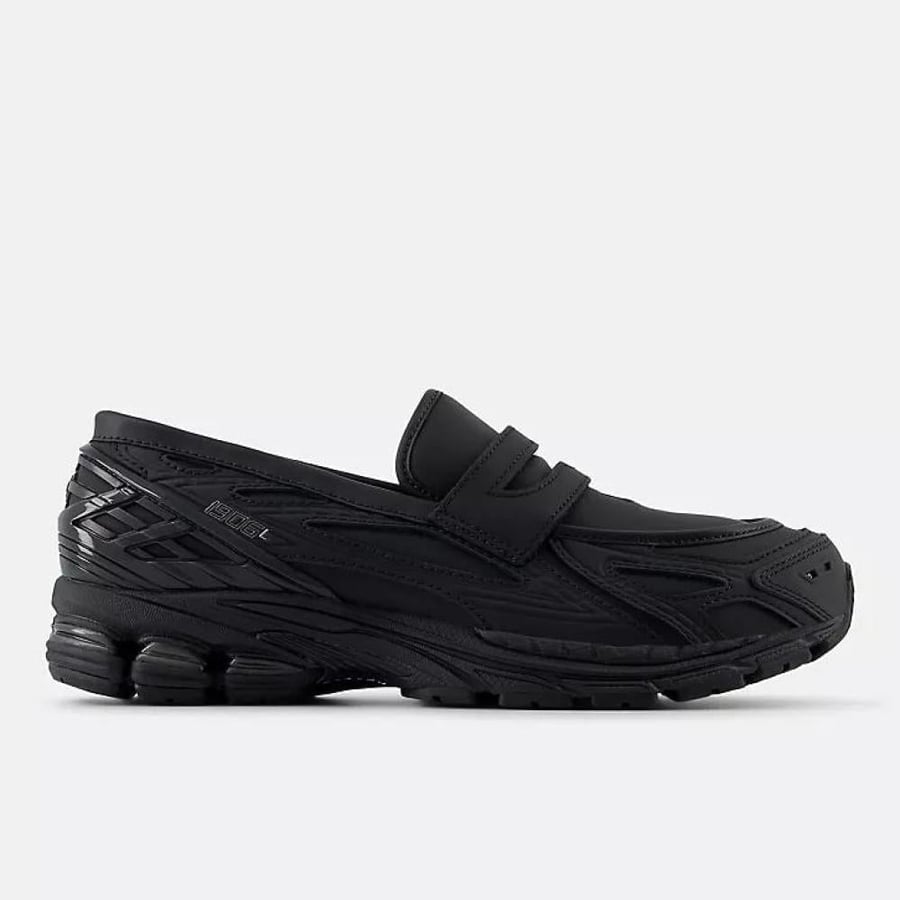 حذاء New Balance 1906L – جلد أسود