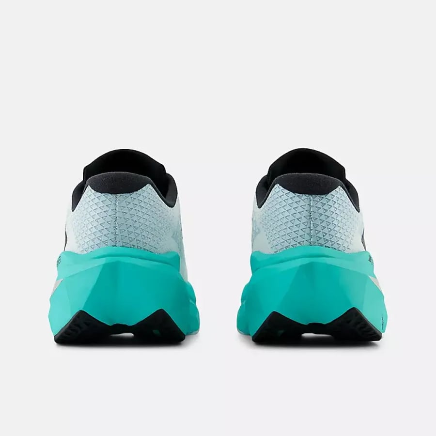 حذاء  نيوبالانس New Balance FuelCell