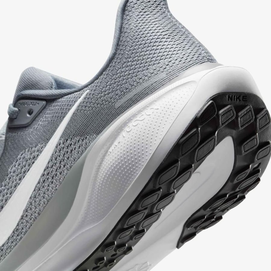 نايك اير زوم -Nike air zoom 4