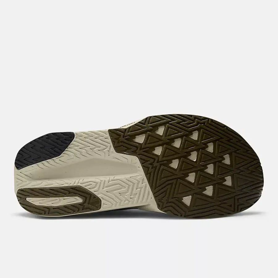 حذاء  نيوبالانس New Balance FuelCell