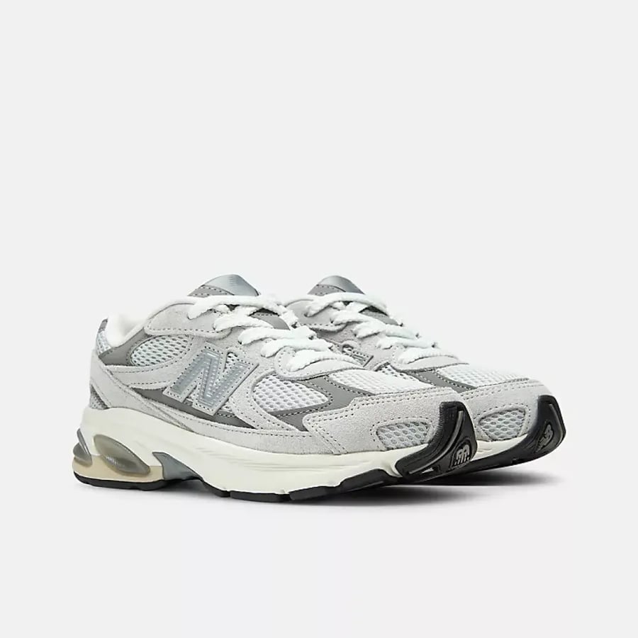 حذاء  نيوبالانس New Balance 2010
