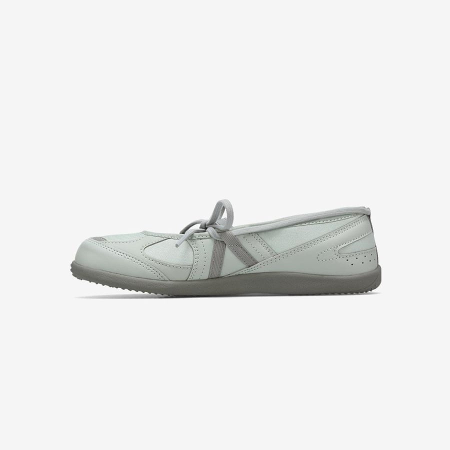 حذاء  نيوبالانس New Balance Flat Breeze