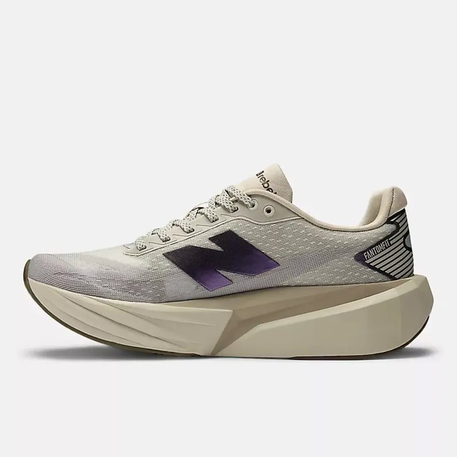 حذاء  نيوبالانس New Balance FuelCell