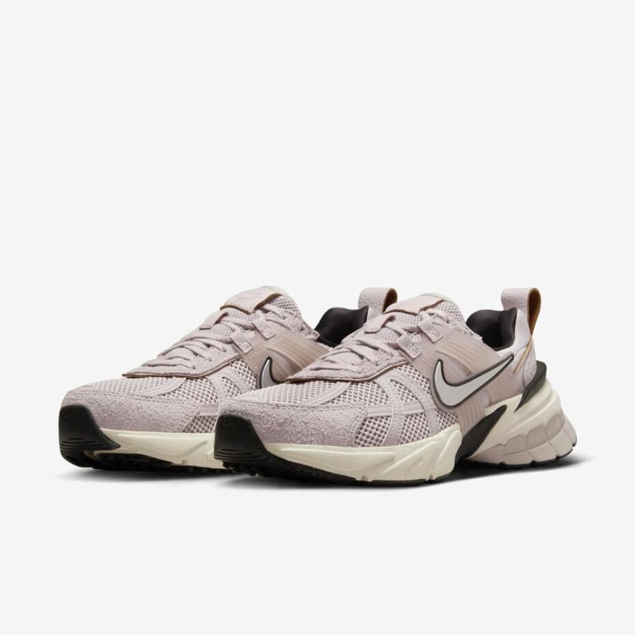حذاء نايك Nike V2K