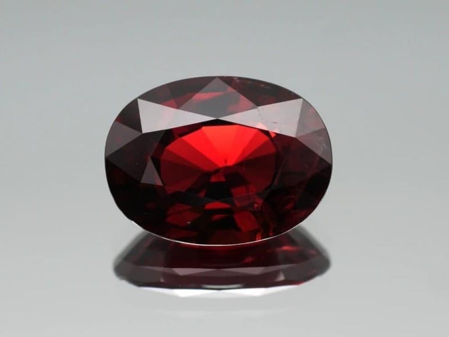 سبنيل بورمي (Vivid Red) طبيعي (غير معالج) 5.58 قيراط