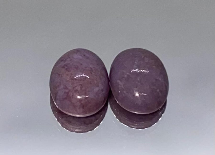 زوج من احجار اليشم (Jade) تركي طبيعي (غير معالج) 3.67 قيراط