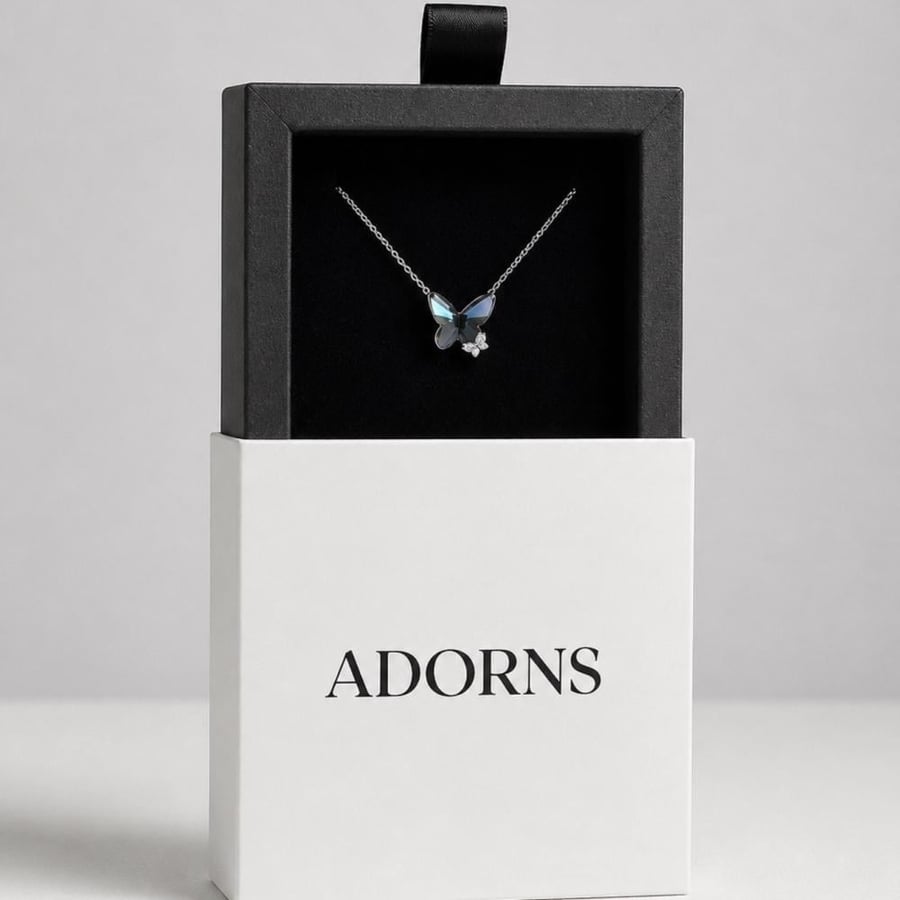 ADORNS silver necklace with luxurious flower design | Elegant gift with delivery to Jeddah