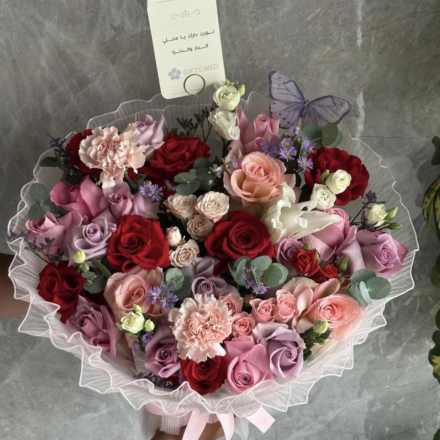 Elegant flower bouquet