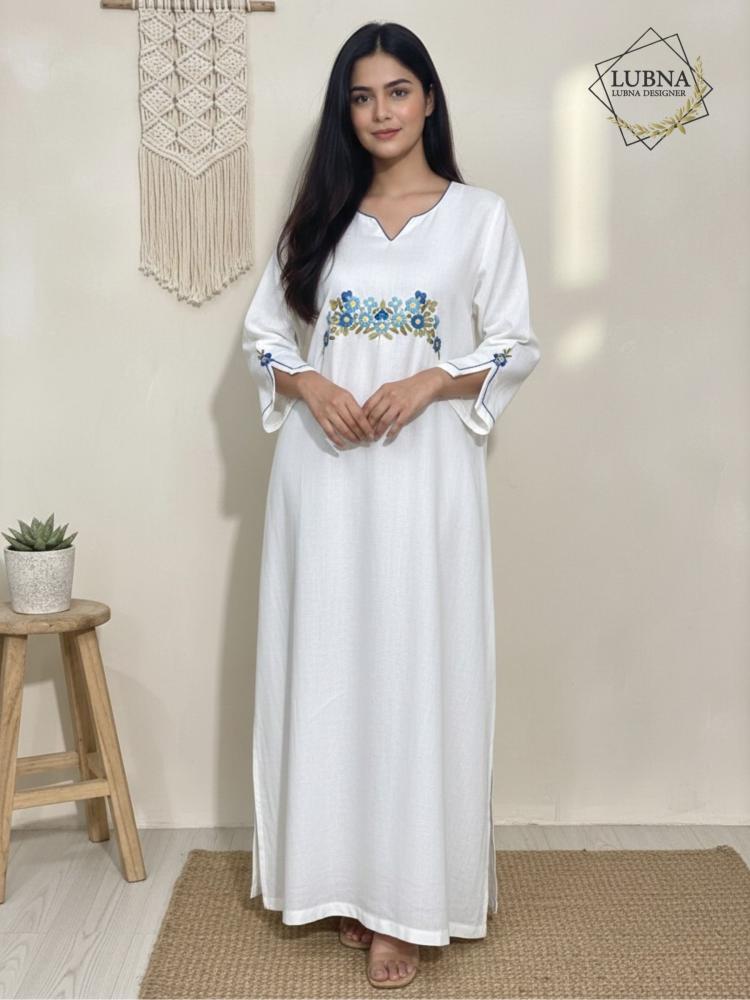 جلابية لينن بورود مطرّزة يدويًا