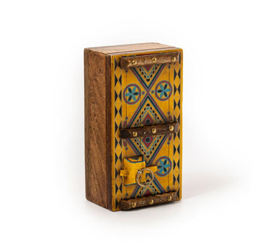 Nadji box with two clocks