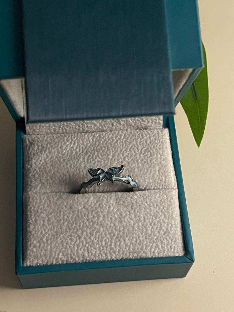 خاتم الفراشة (Blue Butterfly)