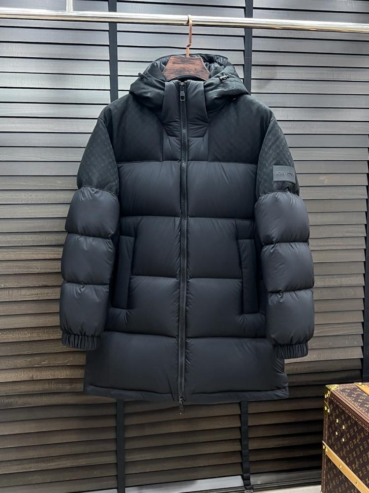 ‏ Louis Vuitton