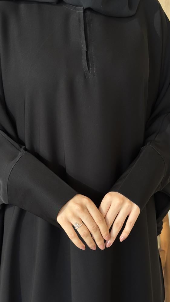 Abaya Bisht
