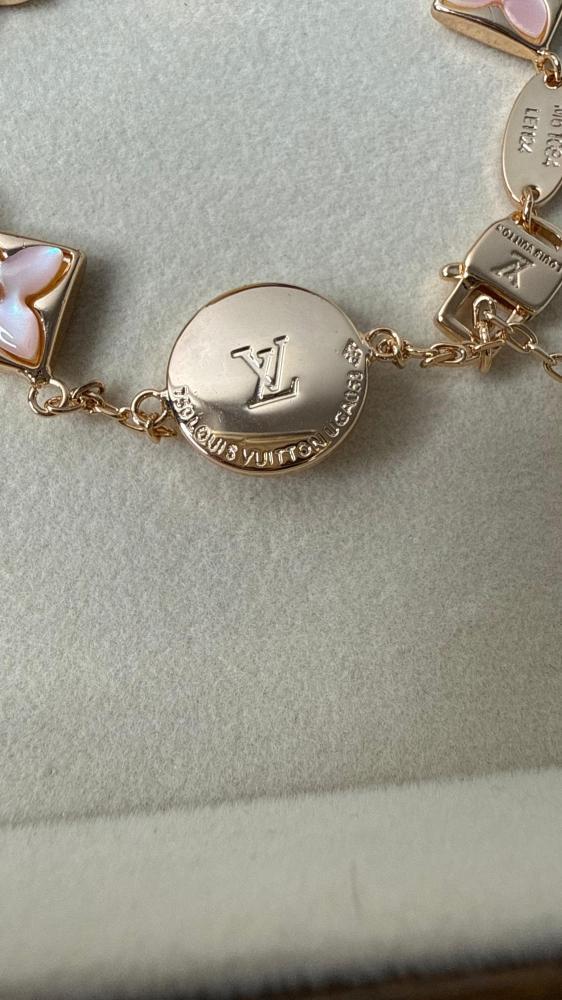 مجموعة أساور LOUIS VUITTON