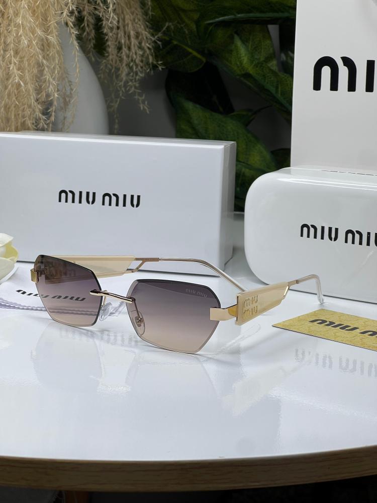 نظارة - MIU MIU