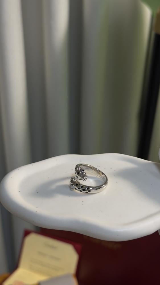 خاتم Cartier فضي