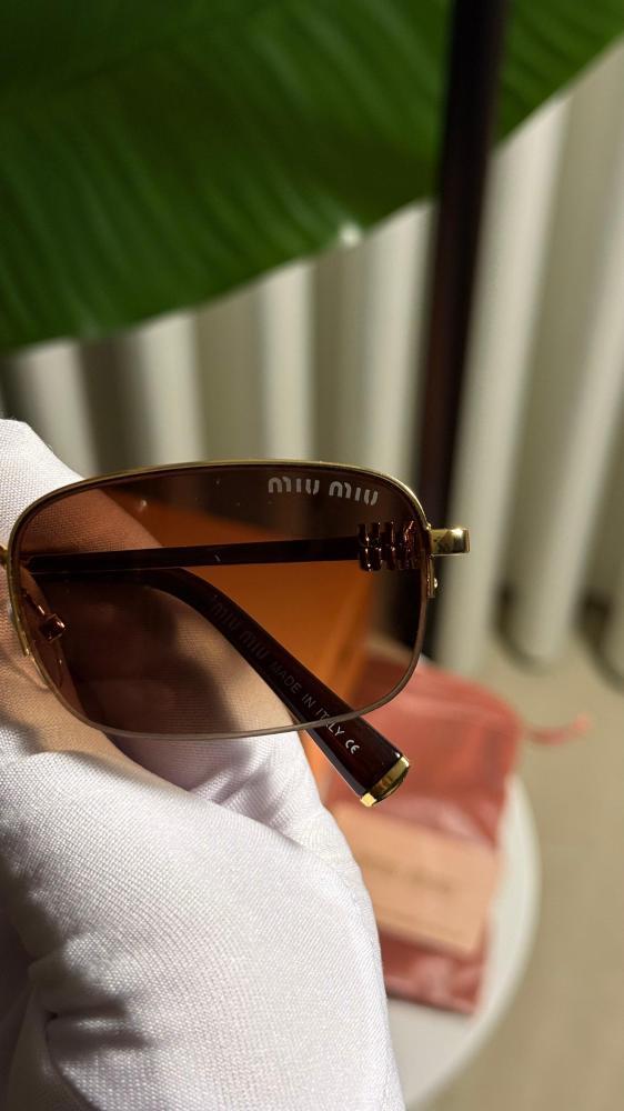 نظارة miu miu (ملون)