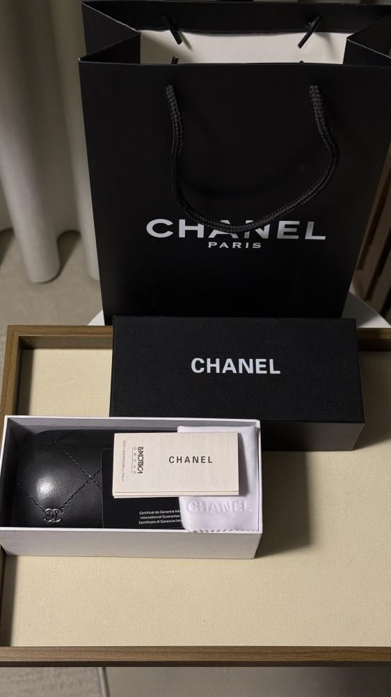 ملحقات CHANEL الماستر