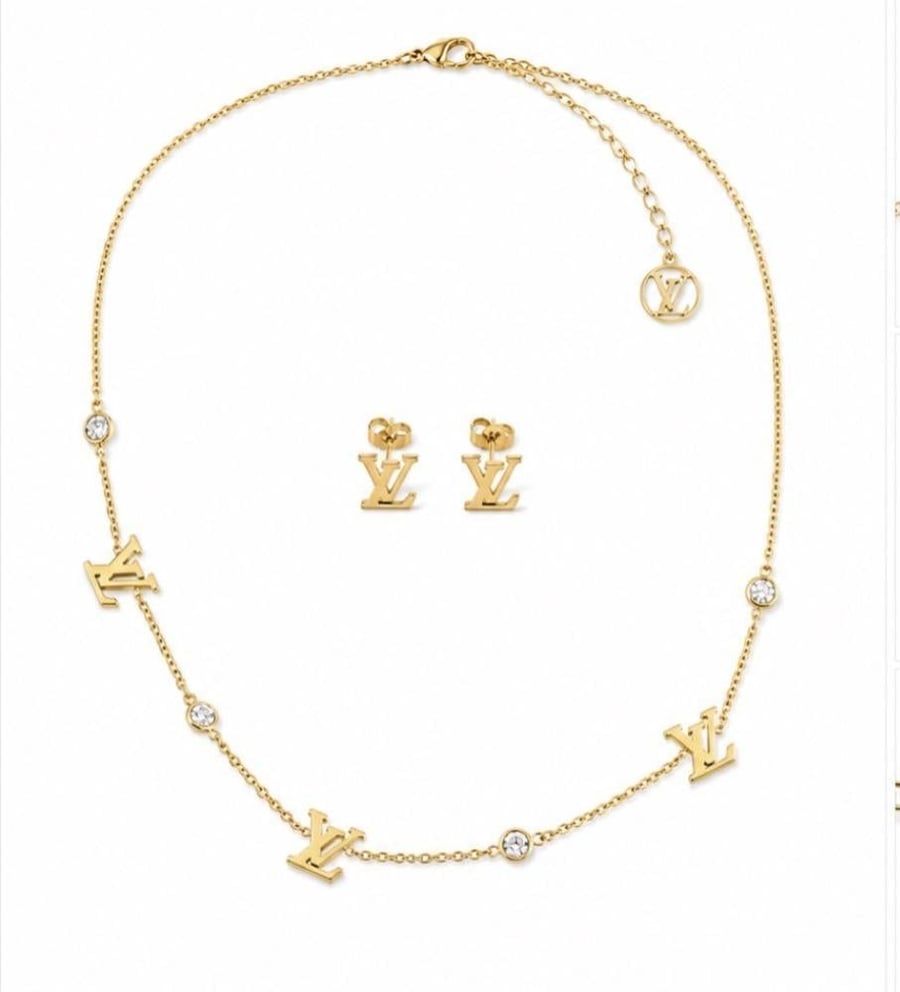 سلسال LOUIS VUITTON سلسال LOUIS VUITTON ذهبي