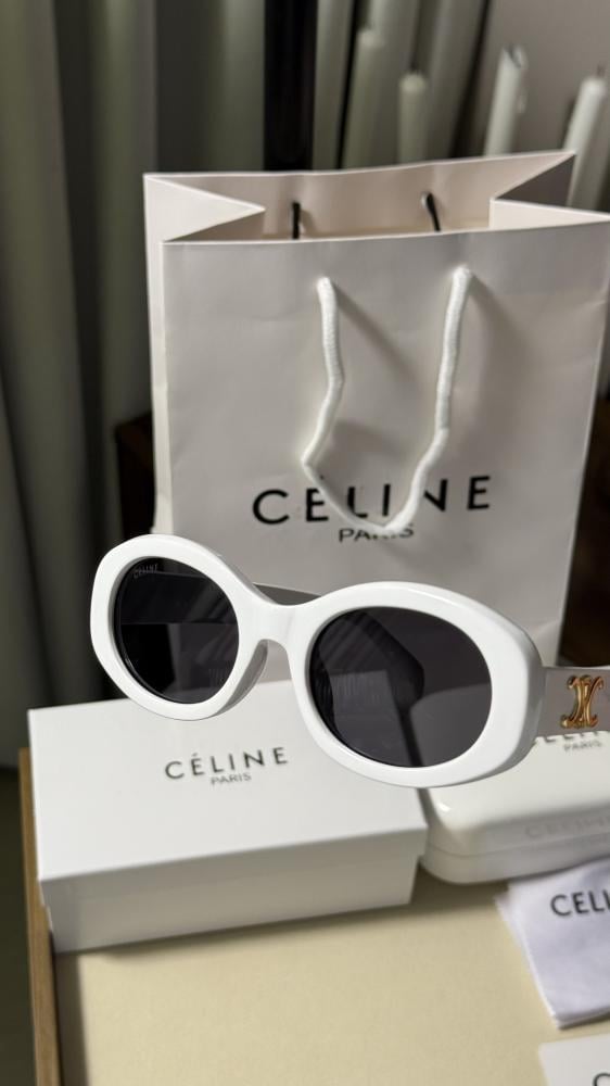 نظارة CELINE إطار أبيض عدسة أسود