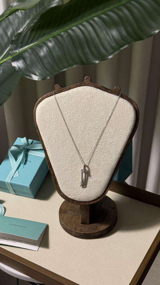 سلسال TIFFANY&Co - سلسال Tiffany معدن فضي