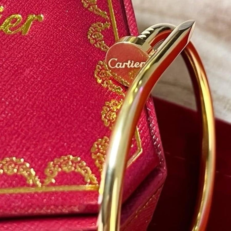 إسوارة Cartier إسوارة Cartier المسمار الماسية الذهبي