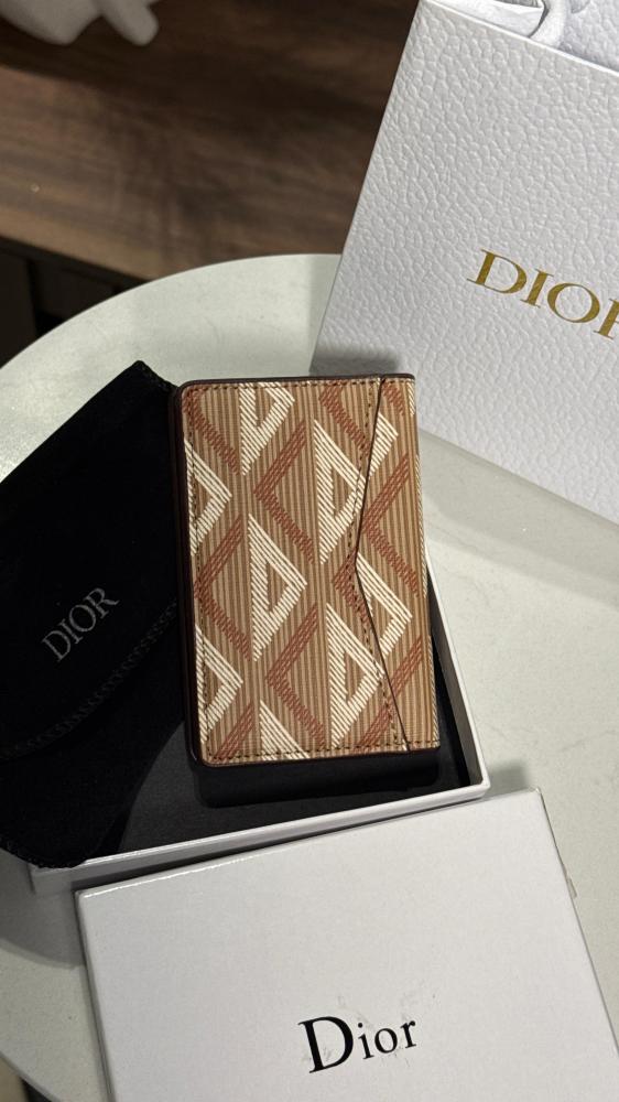 محافظ جيب- Dior