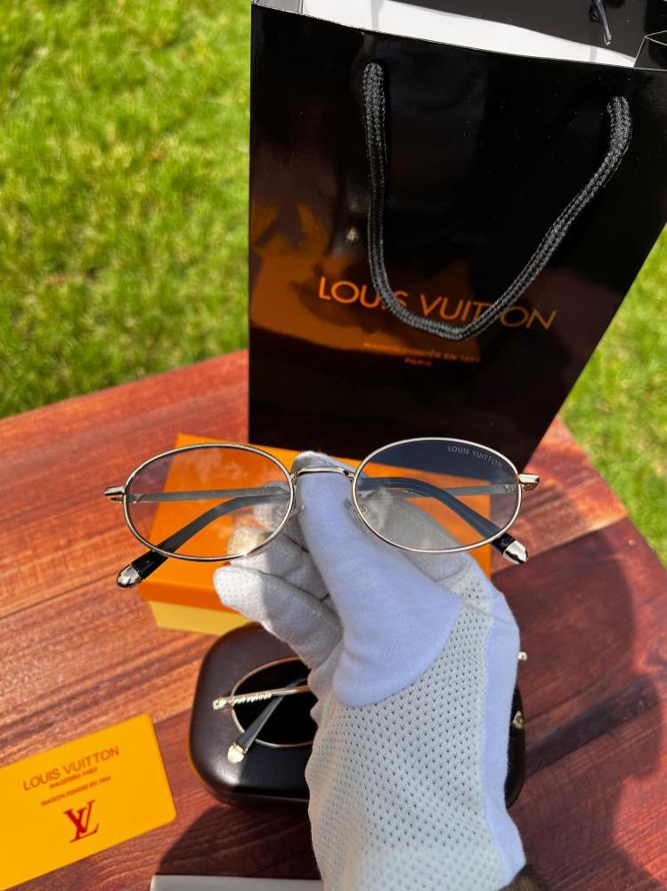 نظارة LOUIS VUITTON- اطار ذهبي - لونين