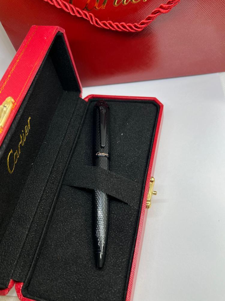 قلم Cartier - قلم حبر من مجموعة سانتوس دو كارتيه