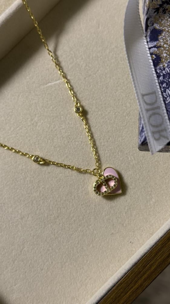 سلسال Dior - سلسال ديور قلب وردي