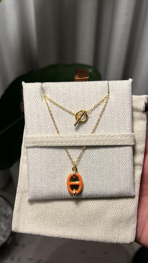سلسال HERMES سلسال حلق hermes ذهبي برتقالي
